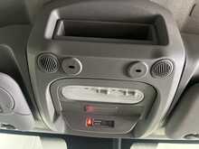 Renault Master 2.3 dCi 35 Business+ Panel Van 4dr Diesel Manual FWD MWB Medium Roof Euro 6 (135 ps) - U1881