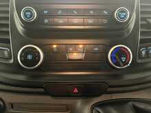 Ford Transit Custom 2.0 300 EcoBlue Leader Panel Van 5dr Diesel Manual L2 H1 Euro 6 (s/s) (130 ps) - U1886