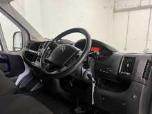 Citroen Relay 2.2 BlueHDi 35 Enterprise Panel Van 5dr Diesel Manual L3 High Roof Euro 6 (s/s) (140 ps) - U1889