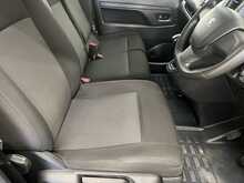 Peugeot Expert 1.5 BlueHDi 1000 Professional Premium + Standard Panel Van 6dr Diesel Manual MWB Euro 6 (s/s) (100 - U1912