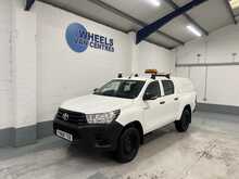 Toyota Hilux 2.4 D-4D Active Pickup Double Cab 4dr Diesel Manual 4WD Euro 6 (3.5t) (150 ps) - U1913