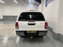 Toyota Hilux 2.4 D-4D Active Pickup Double Cab 4dr Diesel Manual 4WD Euro 6 (3.5t) (150 ps) - U1913