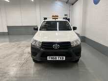 Toyota Hilux 2.4 D-4D Active Pickup Double Cab 4dr Diesel Manual 4WD Euro 6 (3.5t) (150 ps) - U1913