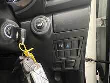 Toyota Hilux 2.4 D-4D Active Pickup Double Cab 4dr Diesel Manual 4WD Euro 6 (3.5t) (150 ps) - U1913