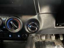 Toyota Hilux 2.4 D-4D Active Pickup Double Cab 4dr Diesel Manual 4WD Euro 6 (3.5t) (150 ps) - U1913