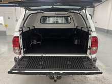 Toyota Hilux 2.4 D-4D Active Pickup Double Cab 4dr Diesel Manual 4WD Euro 6 (3.5t) (150 ps) - U1913