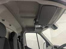 Renault Master 2.3 dCi 35 Business+ Panel Van 4dr Diesel Manual FWD LWB Medium Roof Euro 6 (135 ps) - U1916