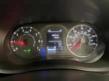 Renault Master 2.3 dCi 35 Business+ Panel Van 4dr Diesel Manual FWD LWB Medium Roof Euro 6 (135 ps) - U1916