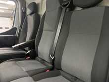 Renault Master 2.3 dCi 35 Business+ Panel Van 4dr Diesel Manual FWD LWB Medium Roof Euro 6 (135 ps) - U1916