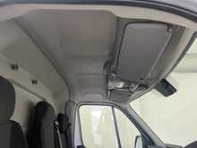 Renault Master 2.3 dCi 35 Business+ Panel Van 4dr Diesel Manual FWD LWB Medium Roof Euro 6 (135 ps) - U1916