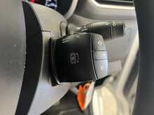 Renault Master 2.3 dCi 35 Business+ Panel Van 4dr Diesel Manual FWD LWB Medium Roof Euro 6 (135 ps) - U1916