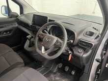 Vauxhall Combo 1.5 Turbo D 2300 Pro Panel Van 5dr Diesel Manual L1 H1 Euro 6 (s/s) (100 ps) - U1922