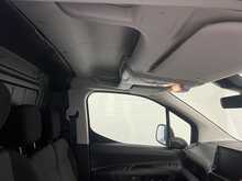 Vauxhall Combo 1.5 Turbo D 2300 Pro Panel Van 5dr Diesel Manual L1 H1 Euro 6 (s/s) (100 ps) - U1922