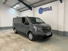 Renault Trafic 2.0 dCi Blue SL28 Business+ Panel Van 5dr Diesel Manual L1 H1 Euro 6 (s/s) (130 ps) - U1926