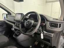 Renault Trafic 2.0 dCi Blue SL28 Business+ Panel Van 5dr Diesel Manual L1 H1 Euro 6 (s/s) (130 ps) - U1926