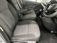 Renault Trafic 2.0 dCi Blue SL28 Business+ Panel Van 5dr Diesel Manual L1 H1 Euro 6 (s/s) (130 ps) - U1926