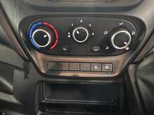 Iveco Daily 2.3D HPI 14V 35C 3750 Tipper Double Cab 4dr Diesel Manual L3 Euro 6 (s/s) (DRW) (136 ps) - U1938