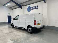 Vauxhall Vivaro 1.5 Turbo D Prime Panel Van 6dr Diesel Manual SWB Euro 6 (s/s) (120 ps) - U1941