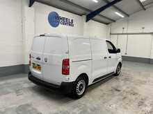 Vauxhall Vivaro 1.5 Turbo D Prime Panel Van 6dr Diesel Manual SWB Euro 6 (s/s) (120 ps) - U1943