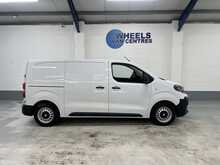 Vauxhall Vivaro 1.5 Turbo D Prime Panel Van 6dr Diesel Manual SWB Euro 6 (s/s) (120 ps) - U1943