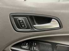 Ford Transit Connect 1.5 240 EcoBlue Limited Panel Van 5dr Diesel Manual L2 Euro 6 (s/s) (120 ps) - U1950