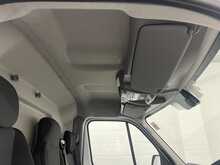 Renault Master 2.3 dCi 35 Business+ Panel Van 4dr Diesel Manual FWD MWB Medium Roof Euro 6 (135 ps) - U1956