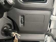 Renault Master 2.3 dCi 35 Business+ Panel Van 4dr Diesel Manual FWD MWB Medium Roof Euro 6 (135 ps) - U1956