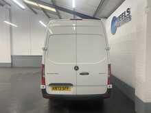 Mercedes-Benz Sprinter 2.0 315 CDI Progressive Panel Van 5dr Diesel Manual RWD L2 H2 Euro 6 (s/s) (150 ps) - U1965