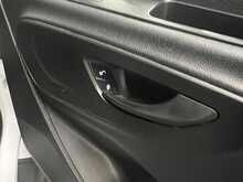 Mercedes-Benz Sprinter 2.0 315 CDI Progressive Panel Van 5dr Diesel Manual RWD L2 H2 Euro 6 (s/s) (150 ps) - U1965