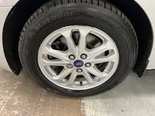 Ford Transit Connect 1.5 240 EcoBlue Limited Panel Van 5dr Diesel Manual L1 Euro 6 (s/s) (120 ps) - U1967