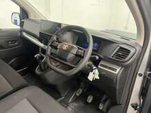 Vauxhall Vivaro 1.5 Turbo D Prime Panel Van 6dr Diesel Manual SWB Euro 6 (s/s) (120 ps) - U1976