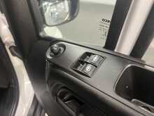Iveco Daily D HPI 14V 35S 3450 2.3 2dr Luton Automatic Diesel - U1983