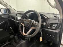 Isuzu D-Max 1.9 TD Utility Pickup Double Cab 4dr Diesel Manual 4WD Euro 6 (s/s) (164 ps) - U1986