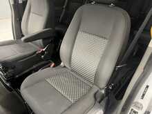 Ford Transit 2.0 460 EcoBlue Leader Minibus Double Cab 5dr Diesel Manual RWD L4 H3 Euro 6 (s/s) (17 Seat, DRW) - U1989