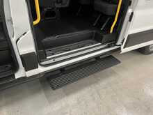 Ford Transit 2.0 460 EcoBlue Leader Minibus Double Cab 5dr Diesel Manual RWD L4 H3 Euro 6 (s/s) (17 Seat, DRW) - U1989