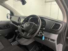 Vauxhall Vivaro 2.0 Turbo D 3100 Sportive Panel Van 6dr Diesel Manual L1 H1 Euro 6 (s/s) (145 ps) - U1991
