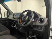 Mercedes-Benz Sprinter 2.0 315 CDI Progressive Panel Van 5dr Diesel Manual RWD L2 H2 Euro 6 (s/s) (150 ps) - U1997