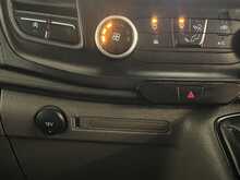 Ford Transit 350 EcoBlue Leader 2.0 2dr Luton Manual Diesel - U2021