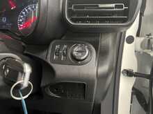 Vauxhall Combo 1.5 Turbo D 2300 Sportive Panel Van 4dr Diesel Manual L1 H1 Euro 6 (100 ps) - U2027