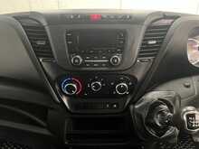 Iveco Daily D HPI 14V 35C 3450 2.3 2dr L4 Dropside Manual Diesel 2.3 2dr Dropside Manual Diesel - U2030