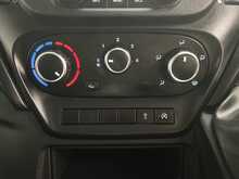 Iveco Daily D HPI 14V 35C 3450 2.3 2dr L4 Dropside Manual Diesel 2.3 2dr Dropside Manual Diesel - U2030
