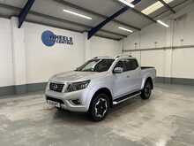Nissan Navara 2.3 dCi Tekna Pickup Double Cab 4dr Diesel Auto 4WD Euro 6 (190 ps) - U2041