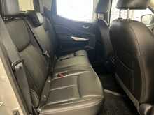 Nissan Navara 2.3 dCi Tekna Pickup Double Cab 4dr Diesel Auto 4WD Euro 6 (190 ps) - U2041