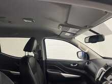 Nissan Navara 2.3 dCi Tekna Pickup Double Cab 4dr Diesel Auto 4WD Euro 6 (190 ps) - U2041