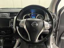 Nissan Navara 2.3 dCi Tekna Pickup Double Cab 4dr Diesel Auto 4WD Euro 6 (190 ps) - U2041