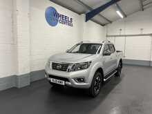 Nissan Navara 2.3 dCi Tekna Pickup Double Cab 4dr Diesel Auto 4WD Euro 6 (190 ps) - U2042