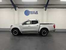 Nissan Navara 2.3 dCi Tekna Pickup Double Cab 4dr Diesel Auto 4WD Euro 6 (190 ps) - U2042