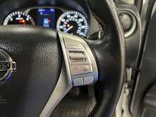 Nissan Navara 2.3 dCi Tekna Pickup Double Cab 4dr Diesel Auto 4WD Euro 6 (190 ps) - U2042