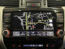 Nissan Navara 2.3 dCi Tekna Pickup Double Cab 4dr Diesel Auto 4WD Euro 6 (190 ps) - U2042