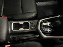 Nissan Navara 2.3 dCi Tekna Pickup Double Cab 4dr Diesel Auto 4WD Euro 6 (190 ps) - U2042